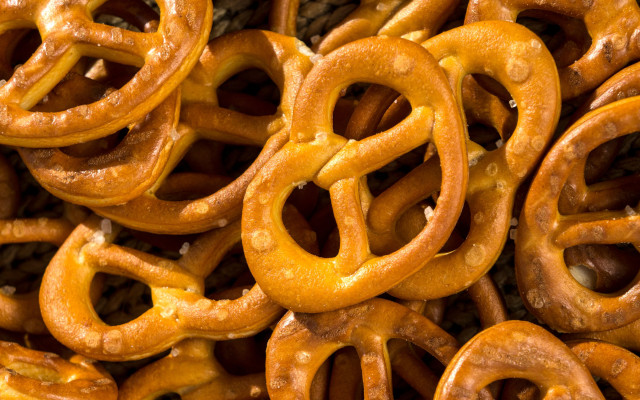 BRETZEL